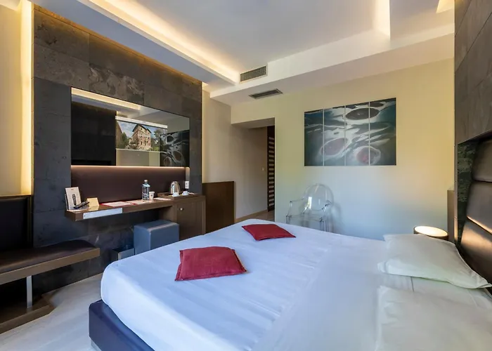 Unahotels Villa Dei Platani Foligno